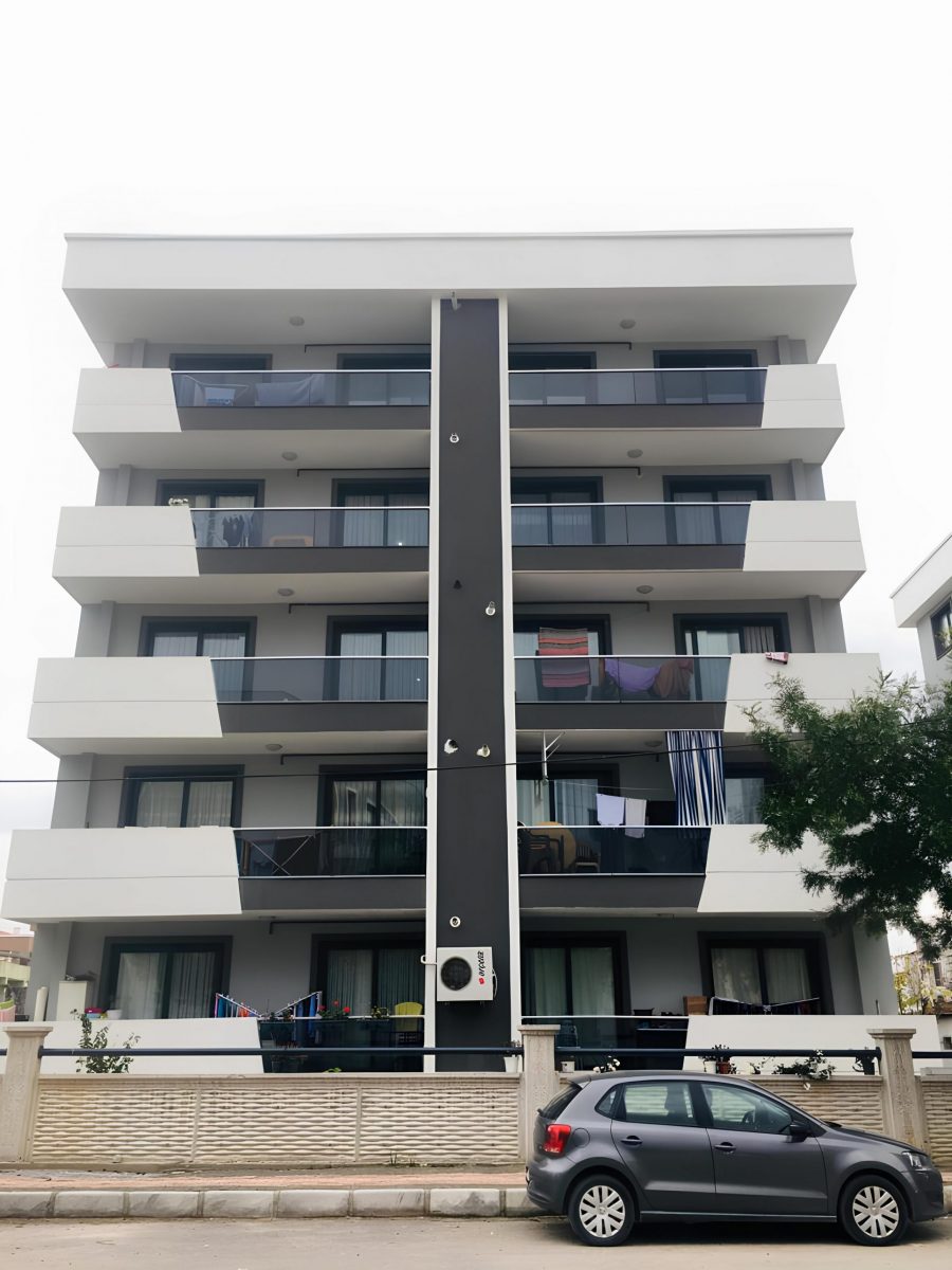 İzmir İli Menderes İlçesi Mithatpaşa Mahallesi